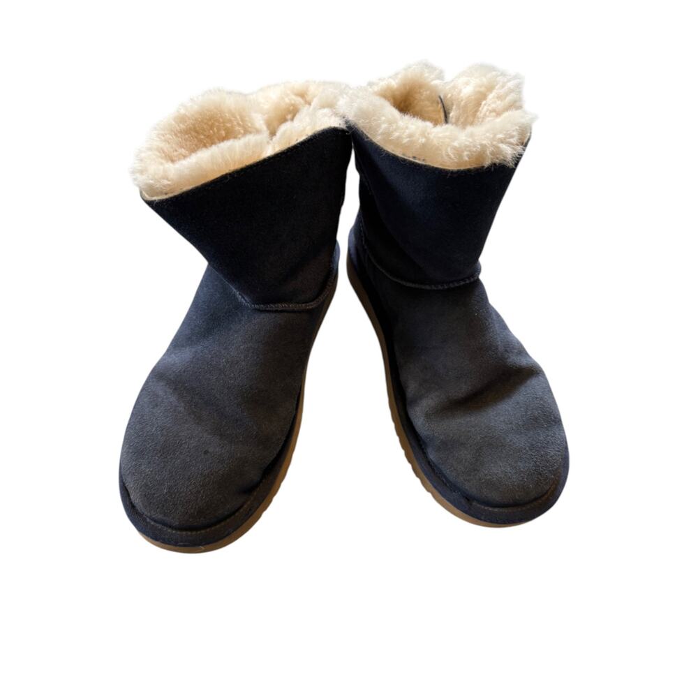 Koolaburra by UGS Blue faux fur lined boot- size 6 -gently used